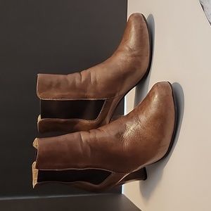 Womens 9 Artisan Italian Cinque Lampada Lt Brown Over the Ankle Boot Sz 39 1/2